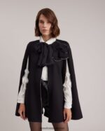 הַלבָּשָׁה Anne Fontaine שכמיית manolo cape milano עם פתחי חורי זרוע וסיכת פרחים נשלפת שָׁחוֹר נשים DL8V8L453 - Image 4