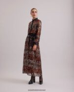 הַלבָּשָׁה Anne Fontaine שמלת savante שמלת רשת שקופה ארוכה רקומה בפאייטים ומסתיימת בפרטי משי שָׁחוֹר נשים DL8V8L101 - Image 5